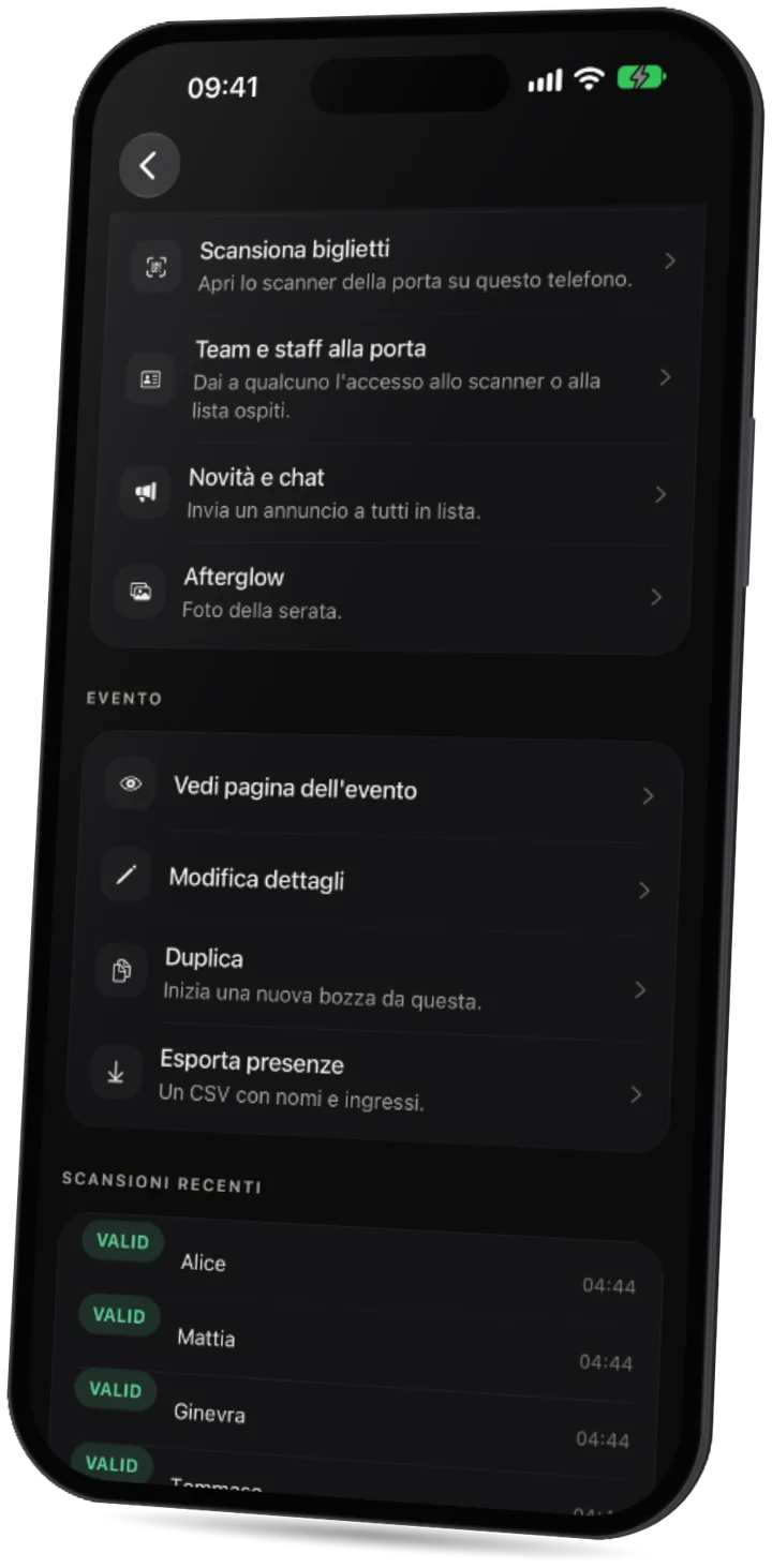 L'app Party: le ultime scansioni dei biglietti alla porta, tutte valide.