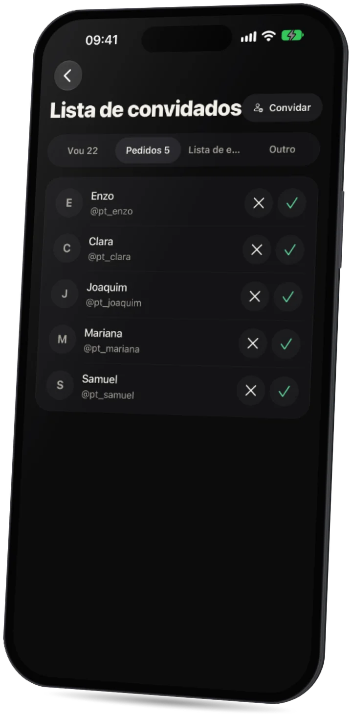 O app Party: uma lista de convidados com pedidos para aceitar ou recusar.
